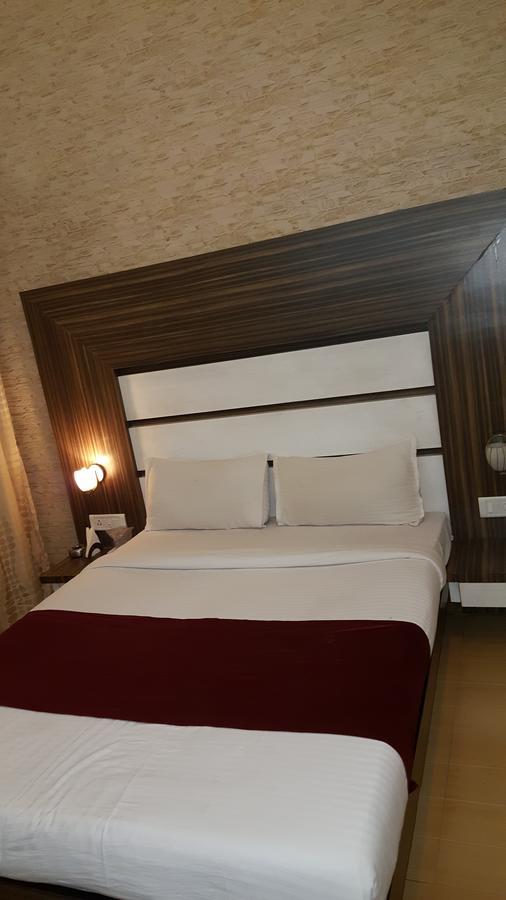 Hotel Khandesh Residency Panvel Exterior foto