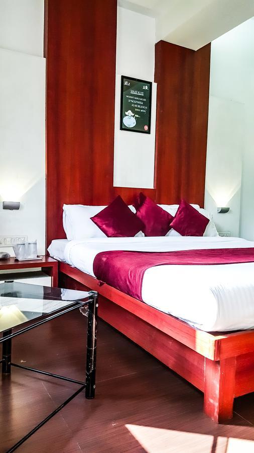 Hotel Khandesh Residency Panvel Exterior foto